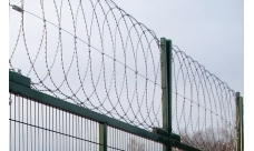 Плоский барьер безопасности из армированной колючей ленты: бухта 600мм витков в п.м. 4,4 ГОСТ 3282-74 (10м)